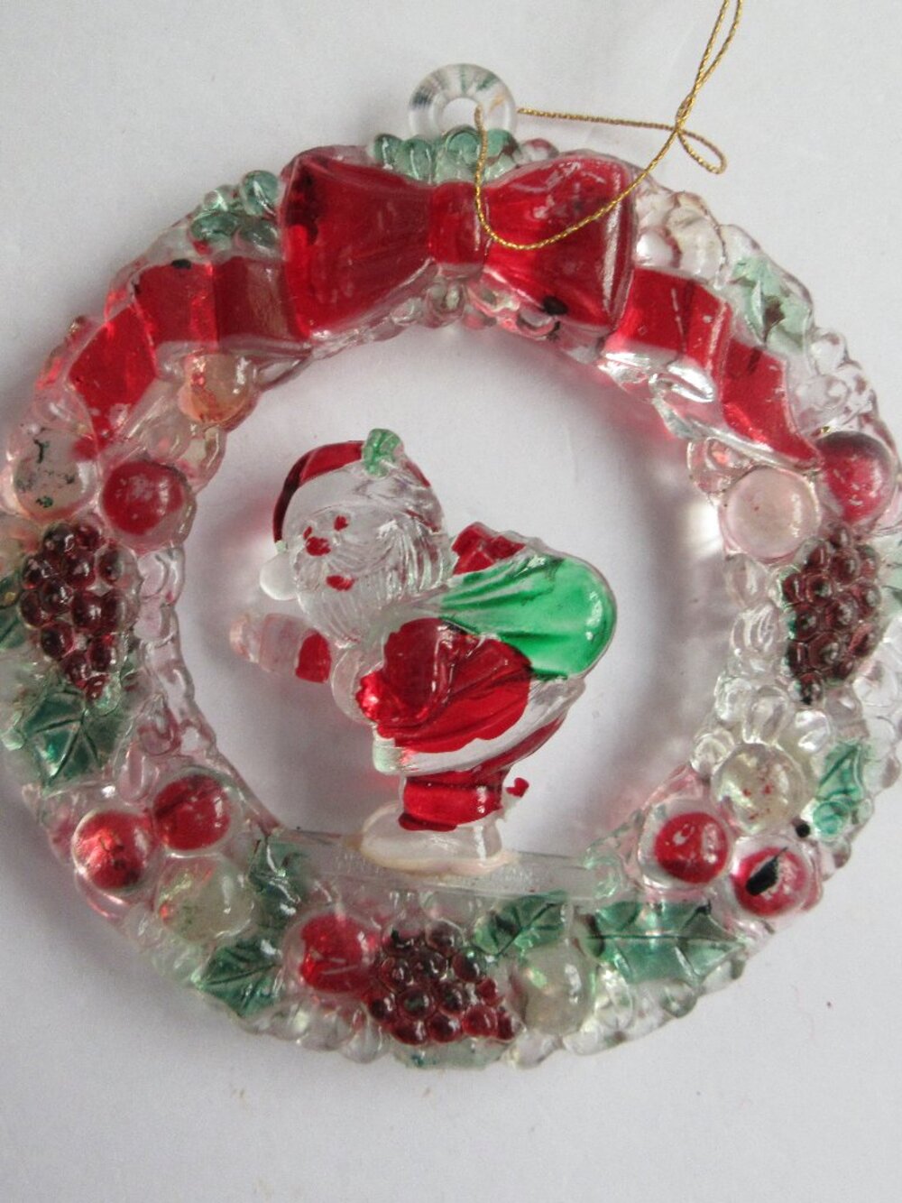 BRADLEY 3D Lucite Plastic Christmas Ornaments Santa in Fruit Wreath 3"